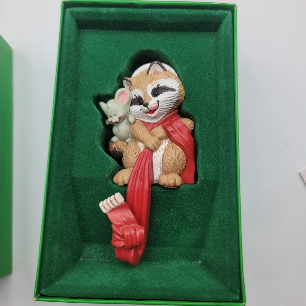VTG Hallmark Raccoon and Mouse Stocking Hanger Christmas Mantel Decor QSH810-6